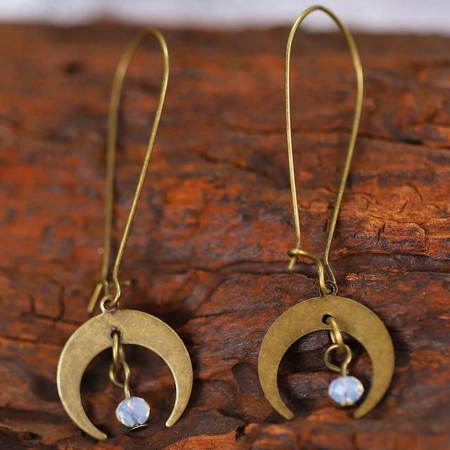 SHEIN 1pair Vintage Bohemian Style Distressed Moon Shaped Design Dangle Earrings In Antique Bronze Color, Creative Women&#39;s Long Pendant Earrings