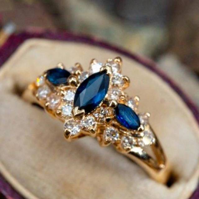 SHEIN 1PC Banquet Fashionable Brilliant Blue Exquisite And Gorgeous Ring For Women&#39;S Dating Party Princess Bride Wedding Engagement Jewelry Accessories Deco