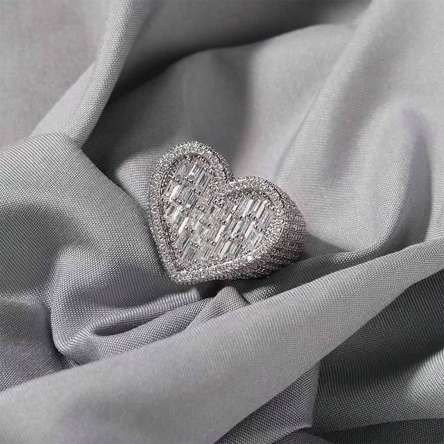 SHEIN 1pc Fashionable 3D Cubic Zirconia Heart Shaped Ring For Daily Wearing, Suitable For Women & Couples Valentines,Mom,Mother,Mother&#39;s Day,Gift