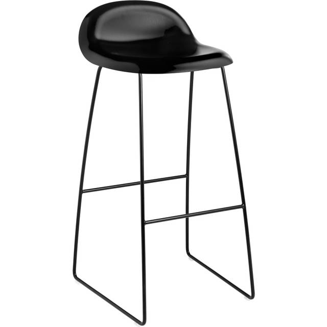 Gubi - 3D Bar Stool, Unupholstered, Black Sledge Base, Top - Black Stained Beech - Barstolar & barpallar - Träfärgad - Metall/Trä