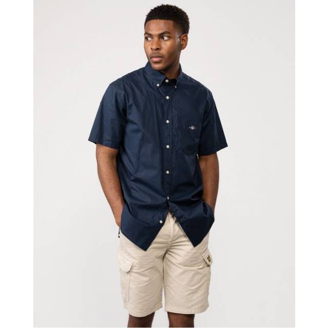 GANT Men Regular Fit Classic Poplin Short Sleeve Shirt (XL)