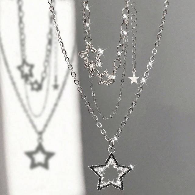 SHEIN 2pcs Big Star Double Layer Necklace For Women, Fairy & Hip-Hop Style, Lock Chain Necklace For Women, Y2k Necklace