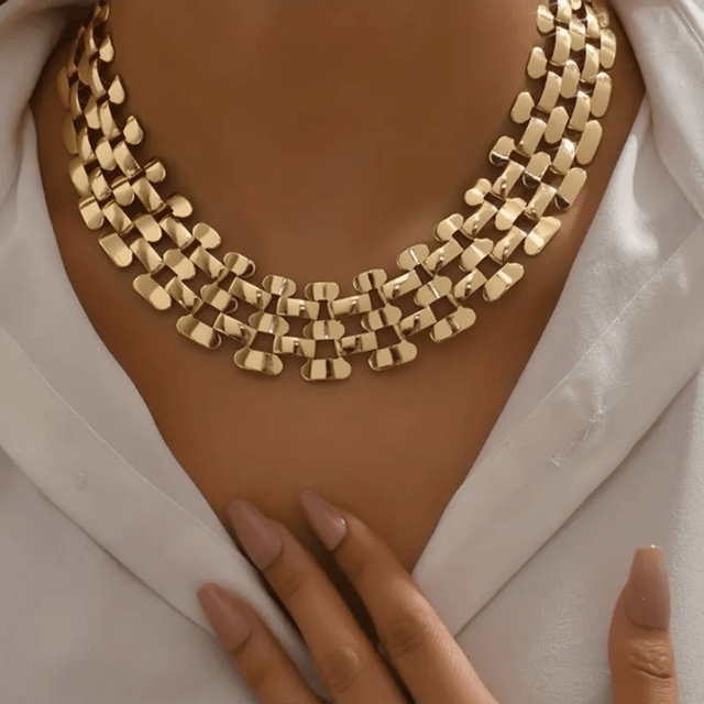 SHEIN Exaggerated Hollow Chain Punk Hip-Hop Golden Chunky Necklace Collar Women&#39;s Unisex Style Necklace