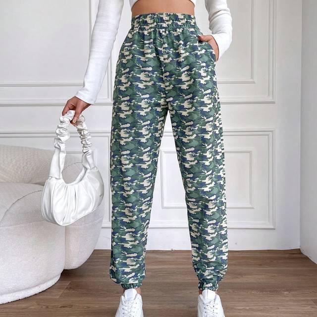 SHEIN Camouflage Pattern Elastic Waistband Cargo Pants