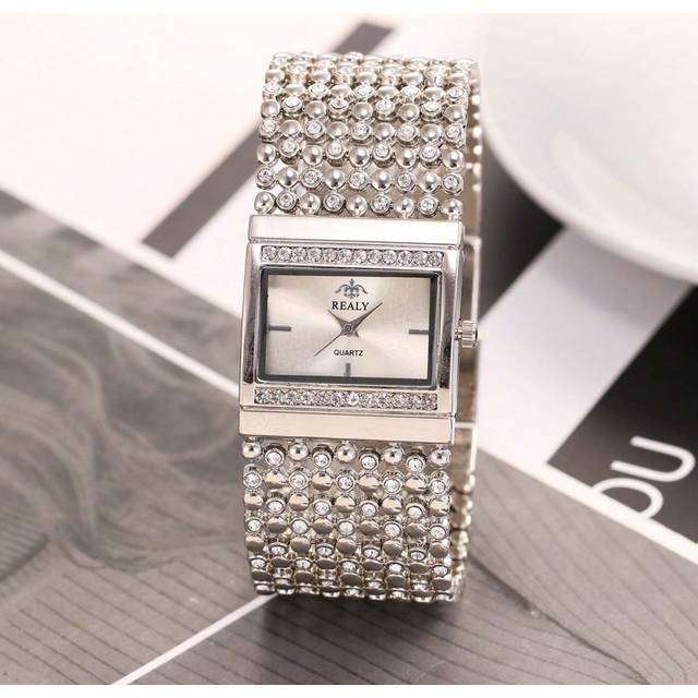 SHEIN Korean Style Fashion Diamond Studded Women&#39;s Bracelet Watch, High-End Quality Women&#39;s Stainless Steel Wrist Watch With Bangle Bracelet
