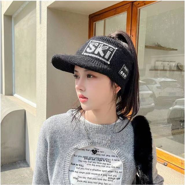 (a-Black) Wireless Headphones Bluetooth Sport Earphone Cap Winter Hands-free Call Music Knitted Baseball Hat Earbuds For All Smart Phones