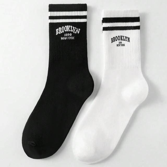 SHEIN 1/2/5 Pairs Men&#39;s Crew Socks With Brooklyn Letter, Black & White Striped Odor-Resistant, Moisture-Wicking, Casual Tube Socks For Daily Wear