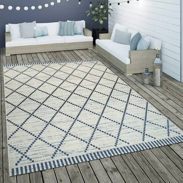 Indoor & outdoor flat-weave rug geometric stripes diamond motif in white