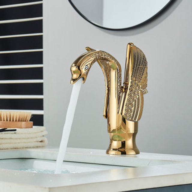 Zamery - Touch Sensor Kitchen Tap Brushed Gold, Touch On Kitchen Mixer Tap with Pull Out Sprayer, 360° Swivel Tap for Kitchen Sink, Kitchen Sink Tap