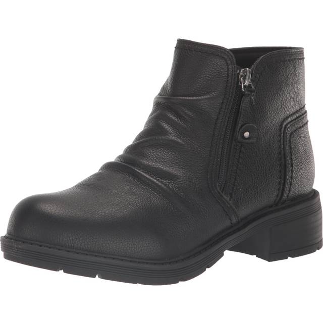 Clarks Women's Hearth Dove Ankle Boot  Black Leather  8.5