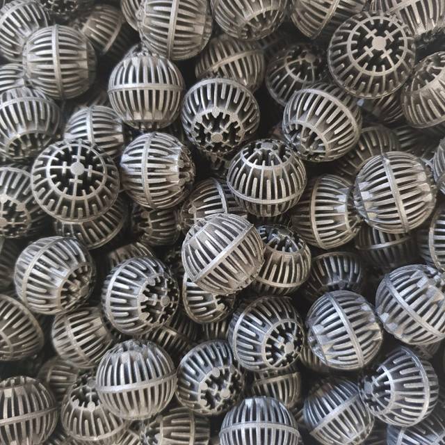 21mm Bio Balls Aquarium & Pond Filter Media - 100 BioBalls