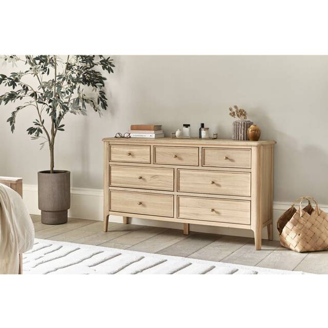 Light Natural Solid Oak Chest of Drawers - 7 Drawer Chest - Newton Range - Oak Furnitureland
