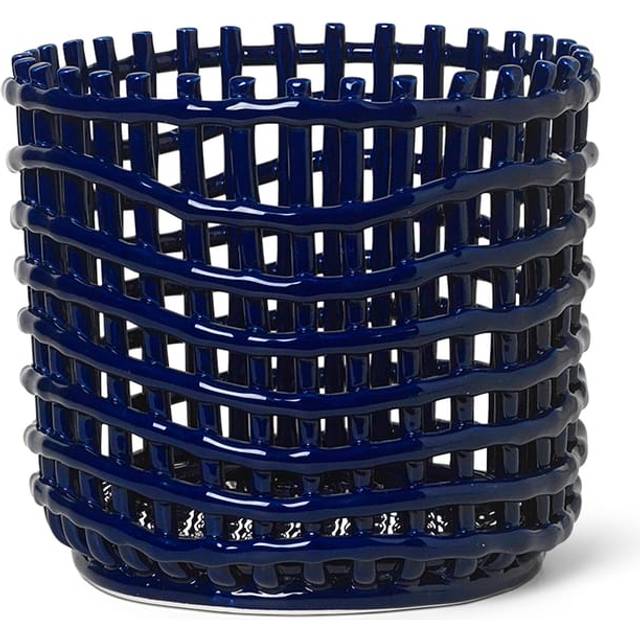 Ferm Living - Ceramic Basket L - blau/H x Ø 21x23,5cm/für Innen- und Außenbereich geeignet - blue (21.0 x &#8960;23.5cm)