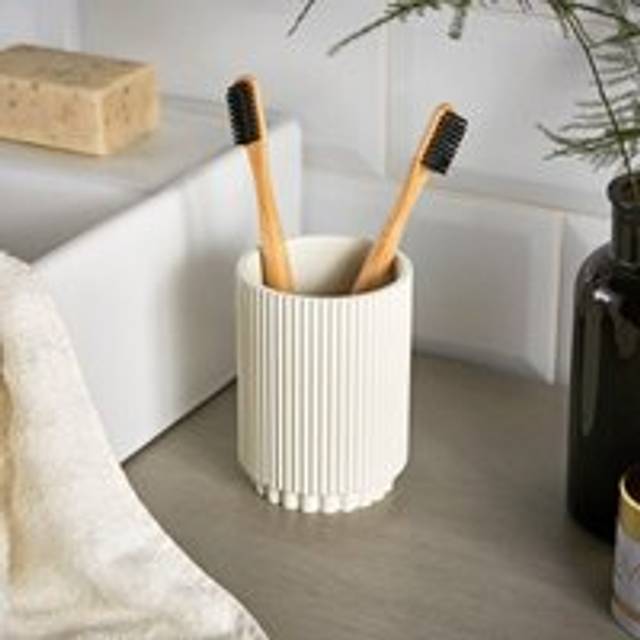Modern Luxe Ribbed Resin Tumbler - Grey