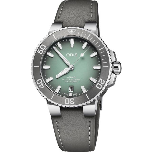 Oris Watch Aquis Date D - Green