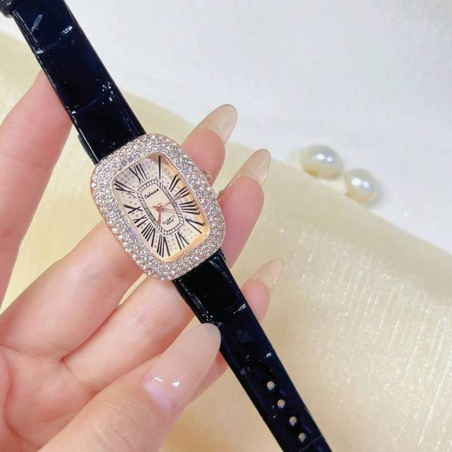 SHEIN 1pc Roman Numerals Elliptical Shape Fully Beaded Watch For Women, Fashionable & High-End, With Quartz Movement