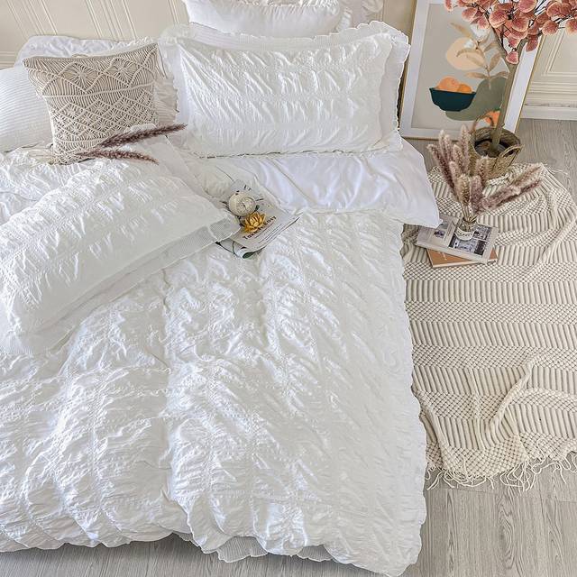 SHEIN Plain Ruffle Decor Duvet Cover Set Without Filler
