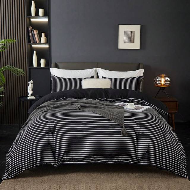 SHEIN 3pcs Stripe Pattern Black & White Duvet Cover Set With 1pc Cover, 2pcs Pillow Case Without Filler, Polyester Soft Duvet Cover Set For Bedroom