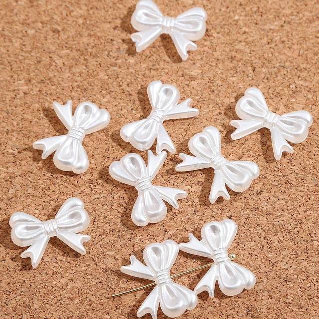 SHEIN 50pcs/Pack 18x14mm White ABS Faux Pearl Bowknot Beads,Can Be Used As Jewelry Keychain Rings Bracelet Making Accessory Valentines
