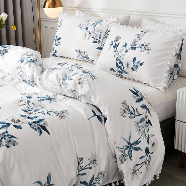 SHEIN Pom Pom Floral Duvet Cover Set Twin Queen King Size Country Farmhouse Bedding Set 3 Pcs Super Soft Microfiber Duvet Cover 1 Duvet Cover With Zipper 2