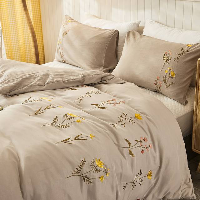 SHEIN Embroidery Floral Bedding Set Boho ComforterÂCoverÂSet King Size - Camel Boho Bedding ComforterÂCoverÂSet, 3 Pieces Farmhouse Shabby Chic Embroide