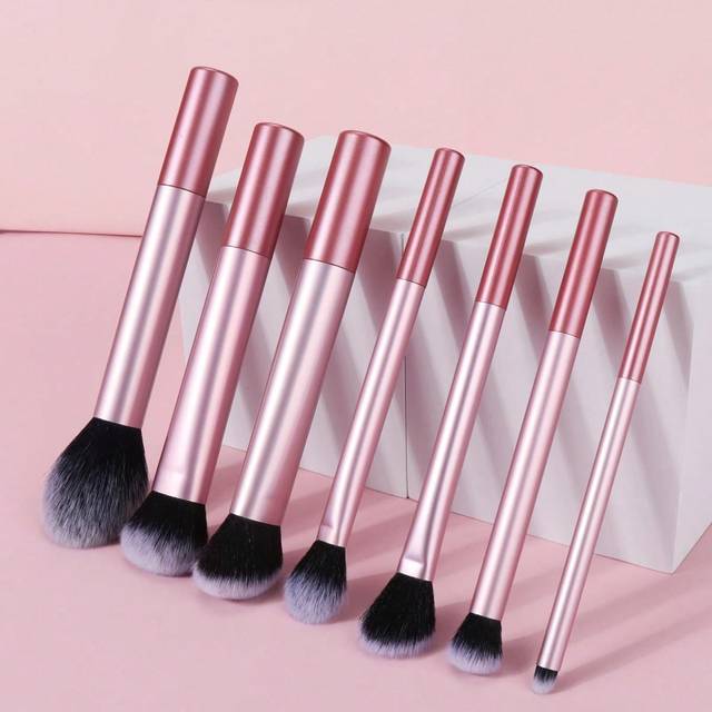 7 st. Rosa Professionell smink Borste Uppsättningar , Inklusive Rouge borste , Löst Puder Borste , Concealer borste , Ögonskugga Borste , Lämplig För