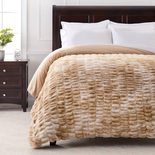 "Chanasya Premium Ruched Faux Fur Throw Blanket - Luxurious  Soft Reversible Mink Blanket - 108"""""""" x 86  (King Size) - Beige"