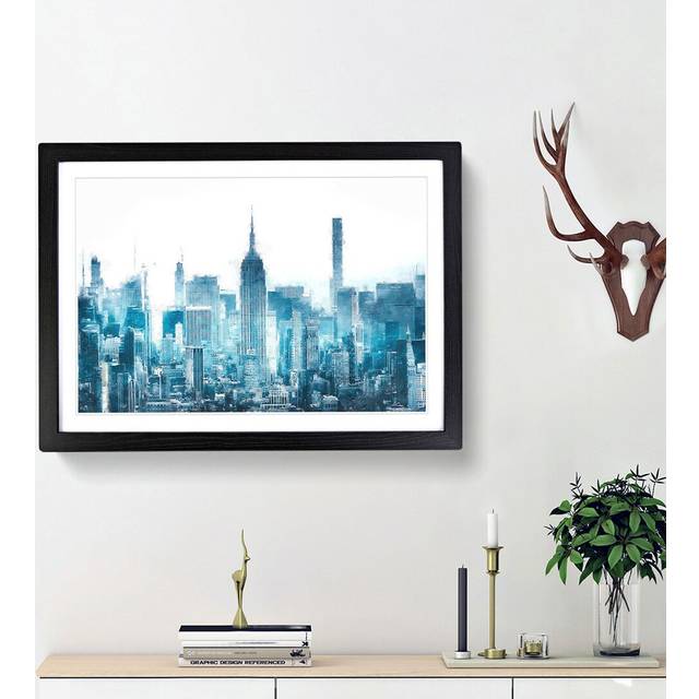 &#39;Manhattan New York Skyline&#39; - Picture Frame Graphic Art Print - Black Framed (24cm H x 33cm W x 2cm D)
