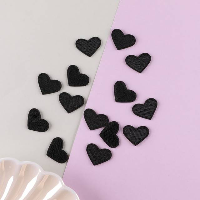 SHEIN 8pcs Heart Embroidered Iron-on Patch