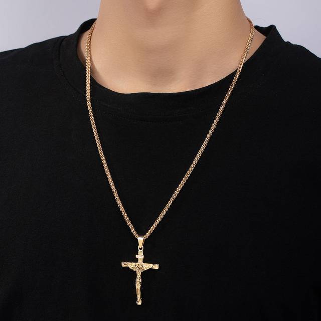 SHEIN Newest Men&#39;s Twisted Rope Chain Cross Pendant Metallic Texture Necklace