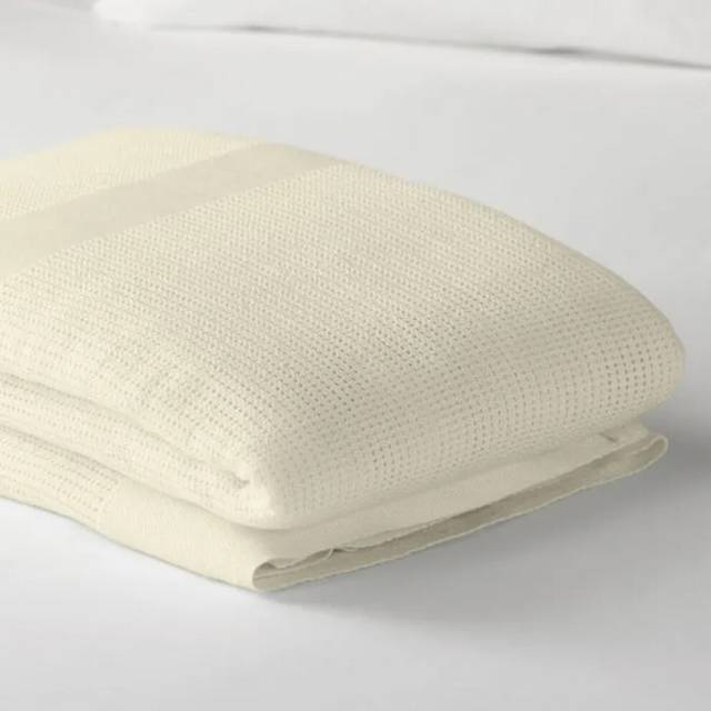 FR Polyester Cream Coloured Cellular Single Blanket