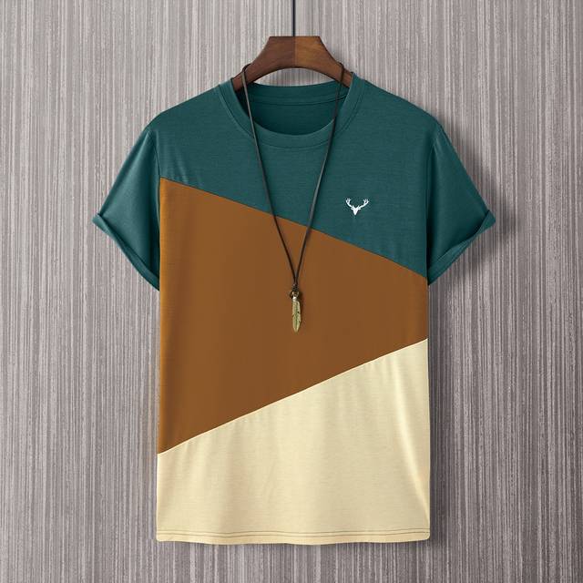 Manfinity Men Colourblock Antler Embroidery Tee Without Necklace