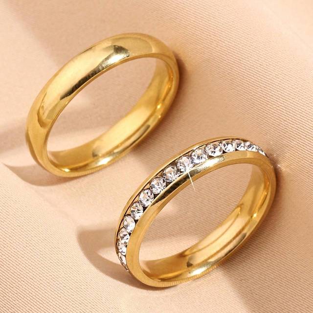 2st/set Av Ringar Inlagd Med A Full Cirkel Av Diamanter Och A Mjuk Enkel Slätt Ring , Lämplig För Man Och Kvinna Par Till Bär , Bröllopsringar , Par R - Gult guld (7,9,6,8)