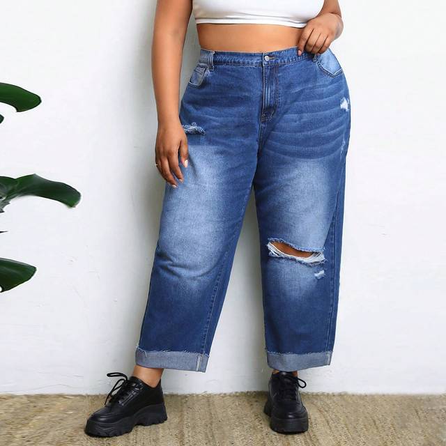 SHEIN Plus Size Women&#39;s Distressed Cuff Ankle Jeans
