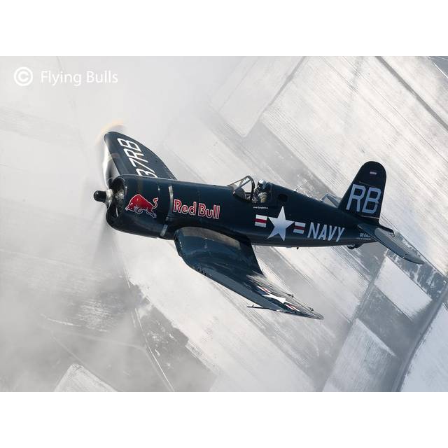 RV05641 - Revell 1:48 - Gift Set F4U-4 Corsair: Flying Bulls 25th