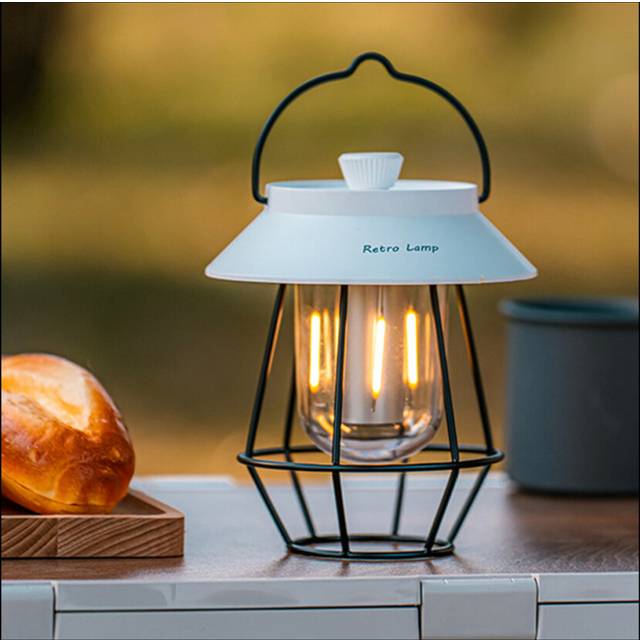 Portable Retro Camping Lantern Rechargeable Metal Handle Flashlight Vintage Light Outdoor Hanging Tent Light Black