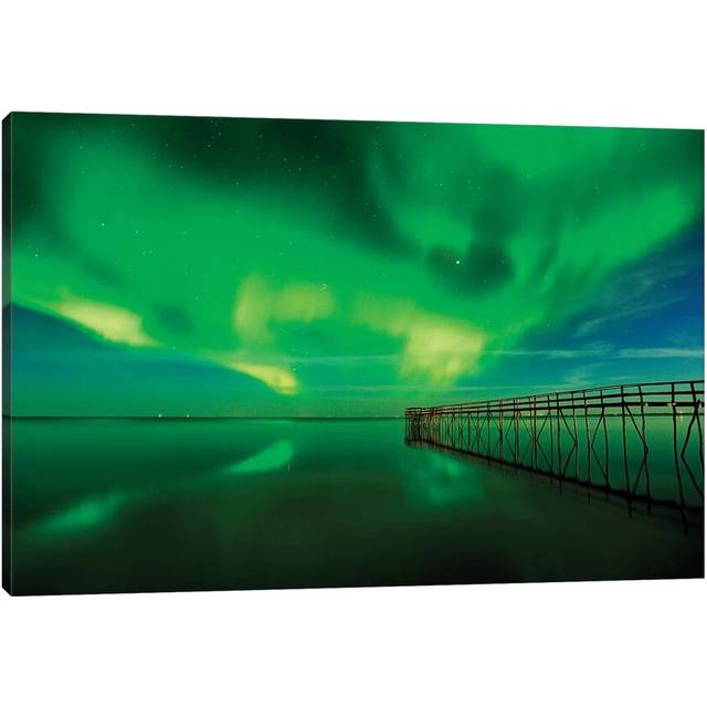Canada, Manitoba, Winnipeg. Northern Lights Reflected in Lake Winnipeg by Jaynes Gallery - Wrapped Canvas Photograph (20.32cm H x 30.48cm W x 1.905cm D)