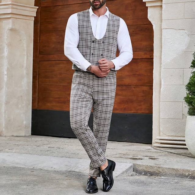 Manfinity Men&#39;s Plus Size Check Double-Breasted Suit Set