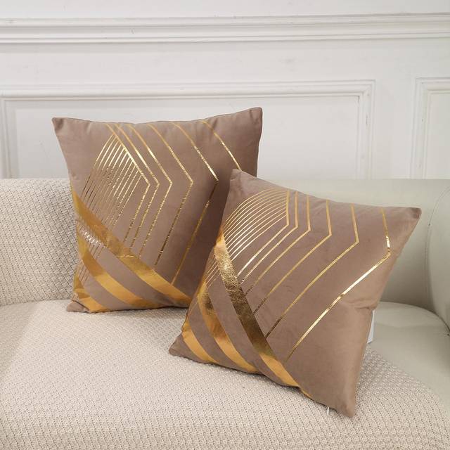 SHEIN 1pc Metallic Geometric Pattern Cushion Cover Without Filler, Modern Bronzing Design Decorative Cushion Cover For Bed, Sofa