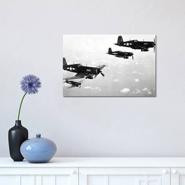 F4U Corsair Planes, Used From 1942-53 By The US Navy And Marine Corps (30.48cm H x 45.72cm W x 2cm D)