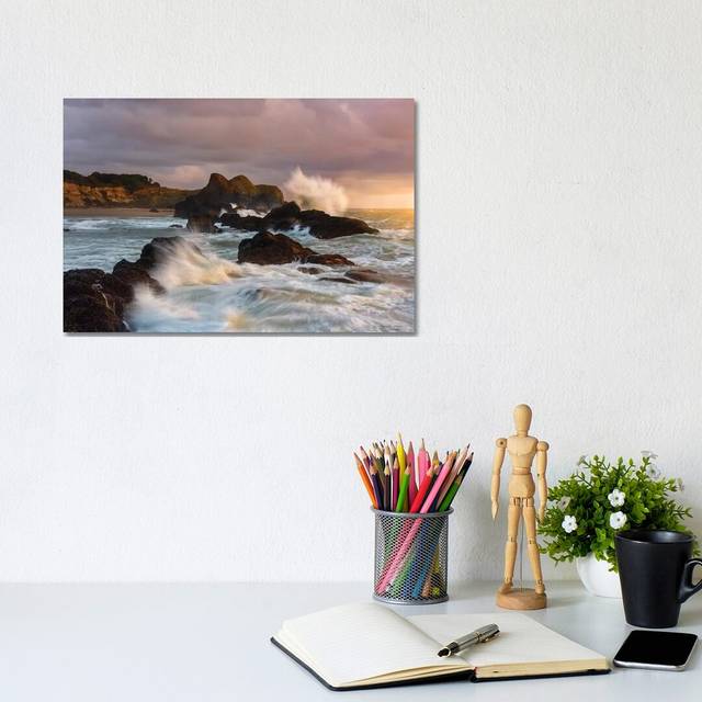 Large Waves Crashing Against The Sea Stacks Along The Beach Of Seal Rock HDD9 (20.32 cm H x 30.48 cm W)