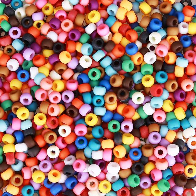 Megoogo 1000Pcs Pony Beads Frosted Beads Kit Plastic Beads Mixed Color for Craft Making Opaque Matte Rainbow Bracelets Supplies Beads Bulk for Braids