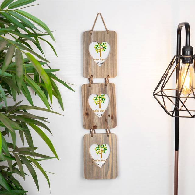 Nicola Spring - Rustic Hearts Hanging 3 Photo Frames - 4 x 6" - Natural - Brown