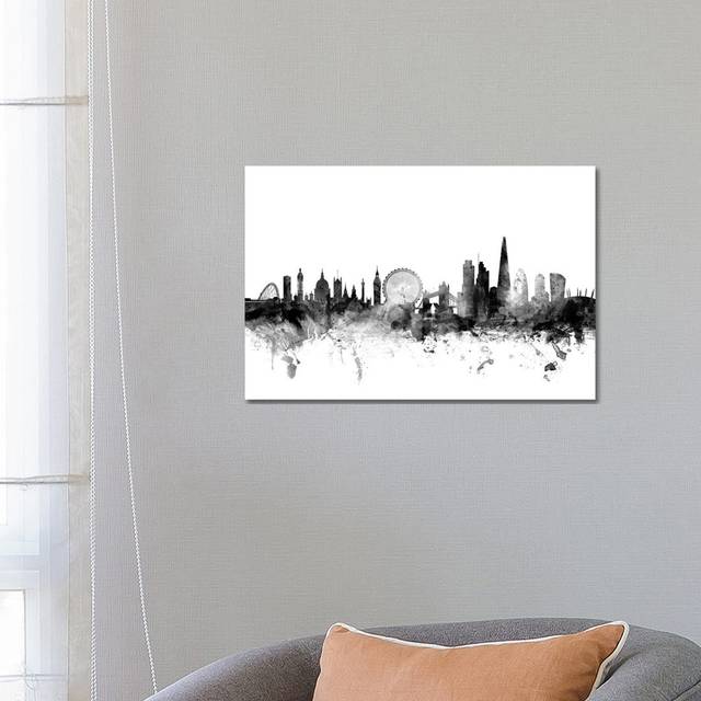 London, England in Black and White II by Michael Tompsett - Wrapped Canvas Art Prints (45.72cm H x 66.04cm W x 1.91cm D)