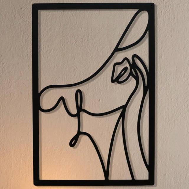 1 st svart metall väggdekoration, sexiga läppar och linjer design, heminredning, rumsdekoration, väggdekoration (45*30)