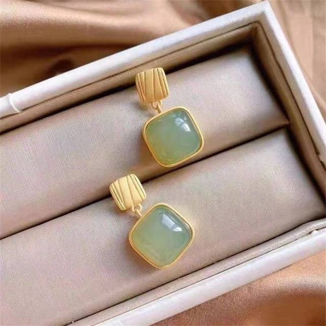 Ett par S925 Silver Needle Fyrkantiga örhängen Elegant Enkel imitation Hetian Jade Geometriska droppörhängen - Grön (En-Storlek)