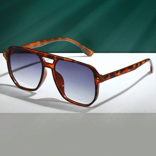 SHEIN 1pc Unisex Tortoise Shell Color Square Frame Double Bridge Pilot Style Fashion Glasses For Vacation Boho Shades Beach Accessories Beach Accessories Fo