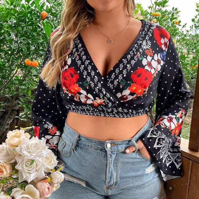 Breezaya Plus Size Floral Print V-Neck Cropped Blouse With Flare Sleeves