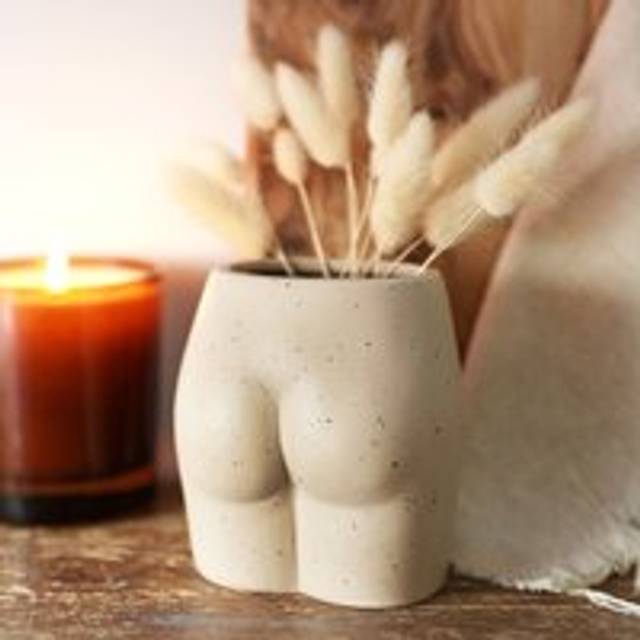 Small Ceramic Speckled Bum Vase, H11cm - beige/black - one size