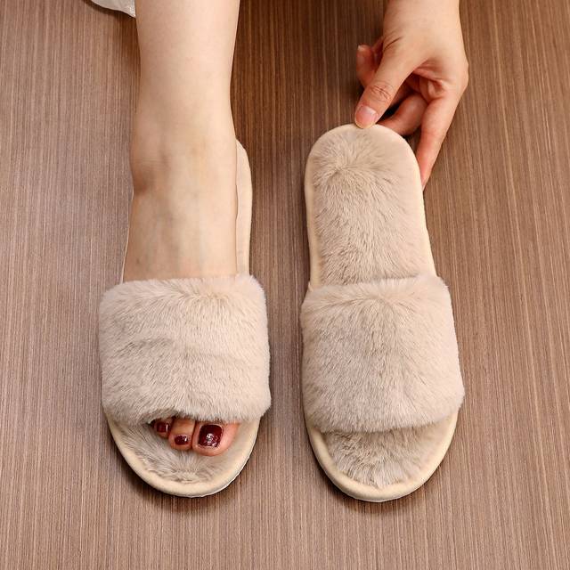 SHEIN Women&#39;s Fashionable Khaki Solid Color Bedroom Slippers, Minimalist Plush Bedroom Slipper